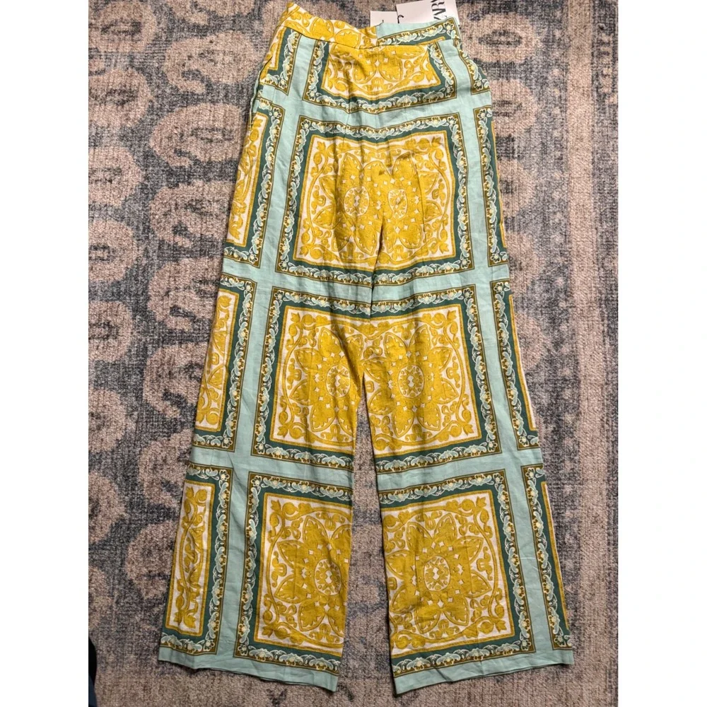 Zara baroque tile